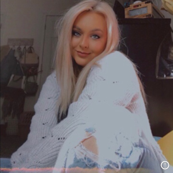 Meet your Posher, Kailey - Picture 5 of 8